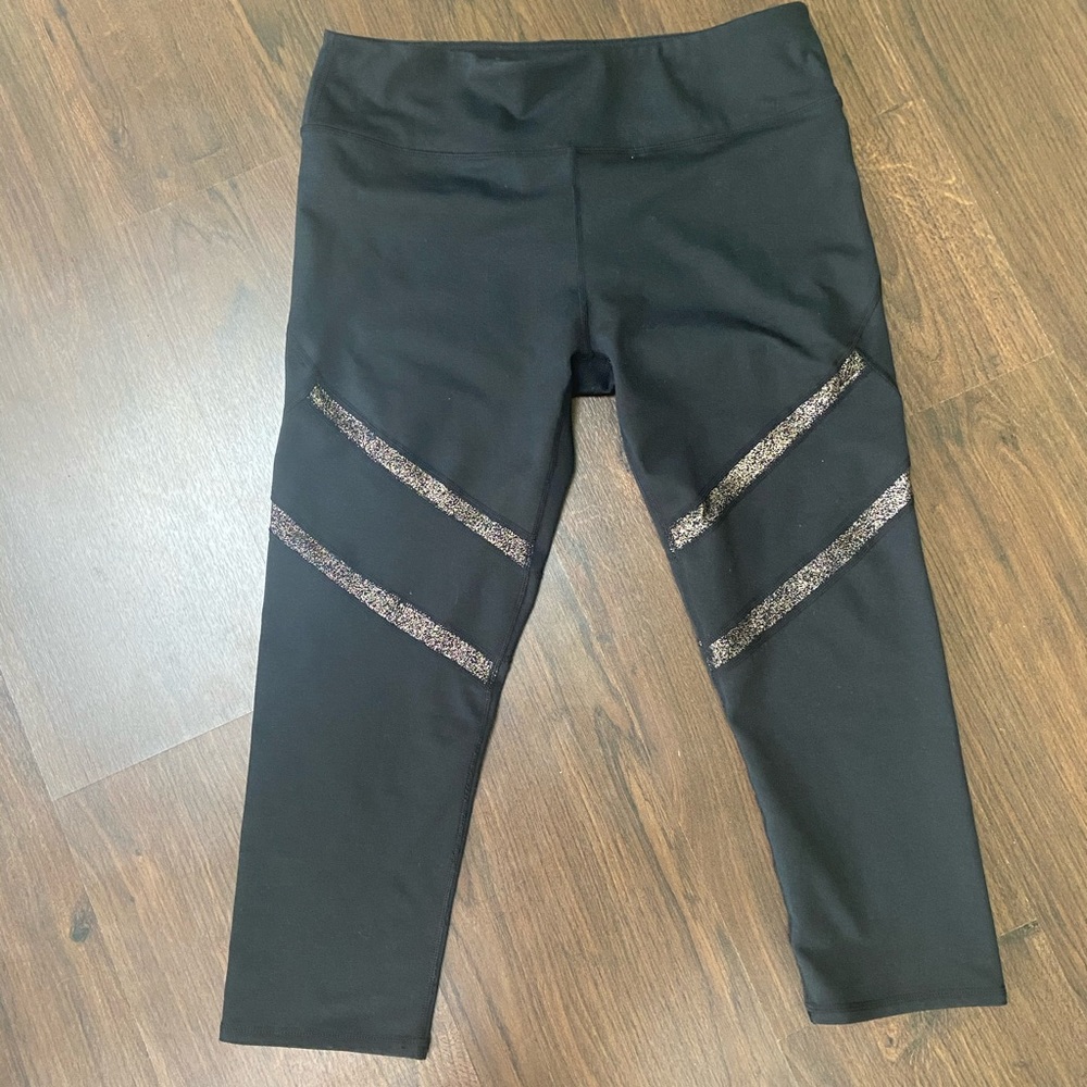 Fabletics Capri leggings